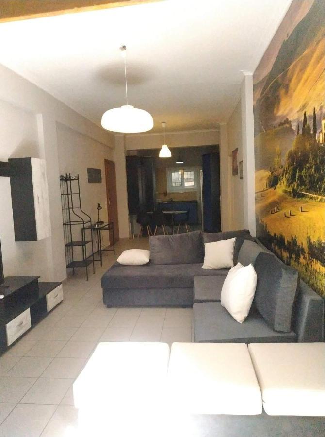 Lg Apartment Bnb Атина Екстериор снимка